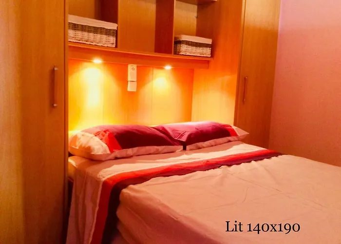Le Zephyr, Superbe Appartement A La Corniche Avec Parking